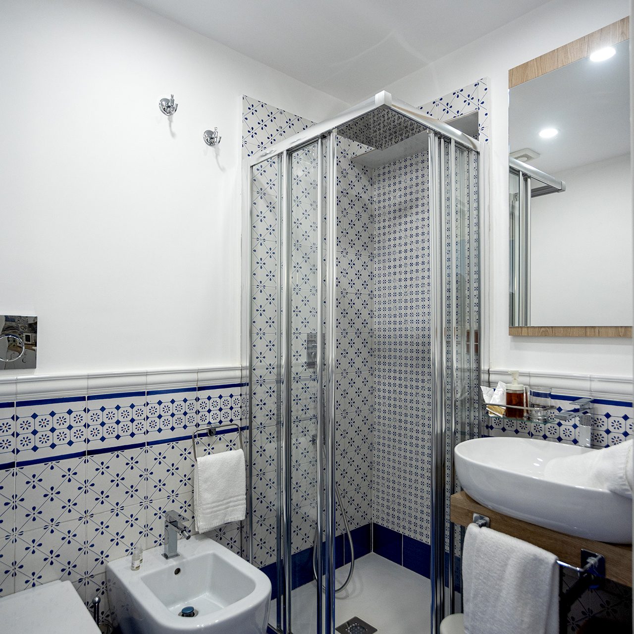 1-sunsetluxuryrooms-stanza-16