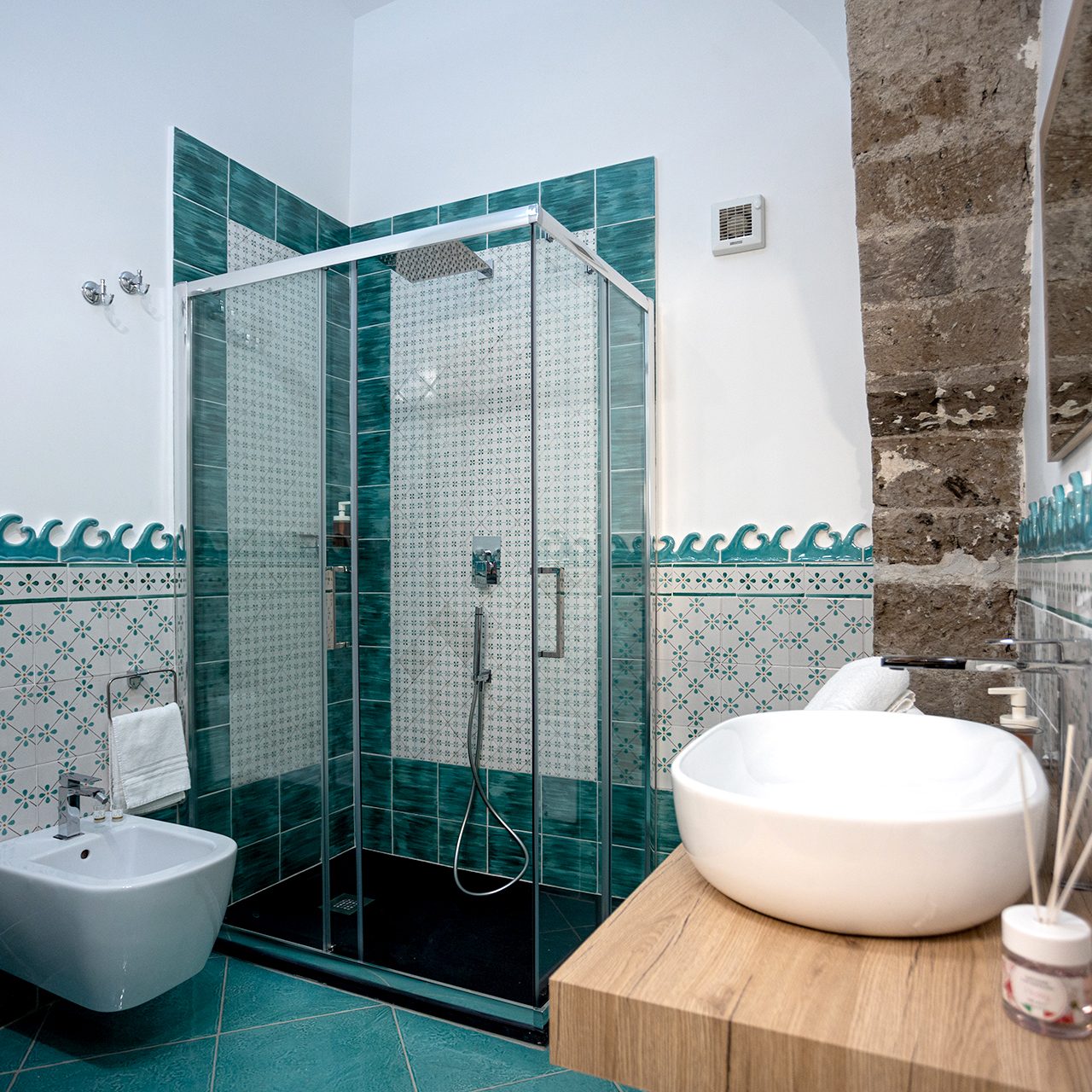 2-sunsetluxuryrooms-stanza-14